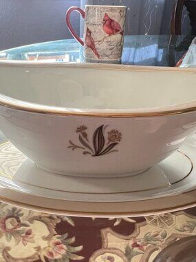 Noritake Avona 5531 Gravy Boat With Underplate Gold Trim Vintage